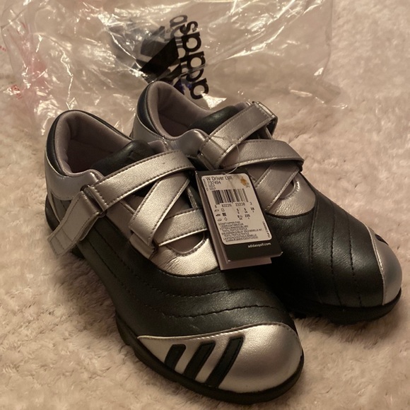 Adidas W Driver lilli Durable adiWear Rubber Outsole with Z-Traxion Sz 6.5 NWT! - Picture 1 of 5
